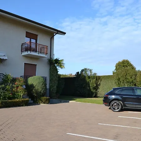 Apartament Camelia - A 50 M Dal