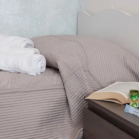 Camelia - A 50 M Dal Apartment